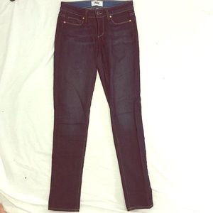 BNWOT PAIGE Skyline Skinny Carson Jeans